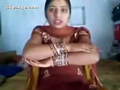 GotPorn Indian Babe Getting A Piece Of A Dick In A Video