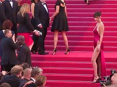 XHamster Bella Hadid Cannes Redcarpet